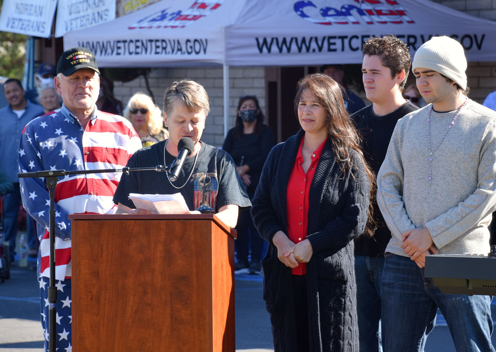 111121-smt-news-veterans-day-bbq-003